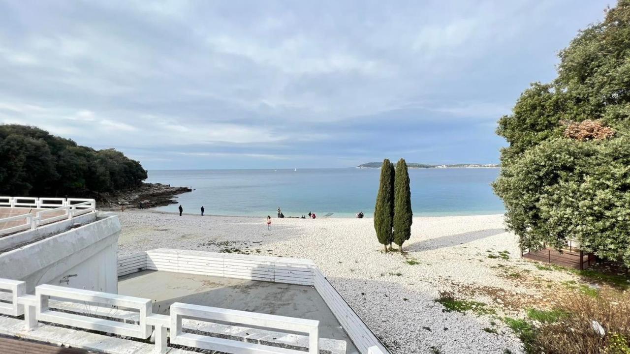 Villa Claudia Beach Apartment Premantura Exterior foto